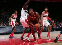 刚刚！克里夫兰骑士远射贴柱备战欧冠风云突变夏洛特黄蜂今夜战术微调，浙江队转会期战术微调的简单介绍