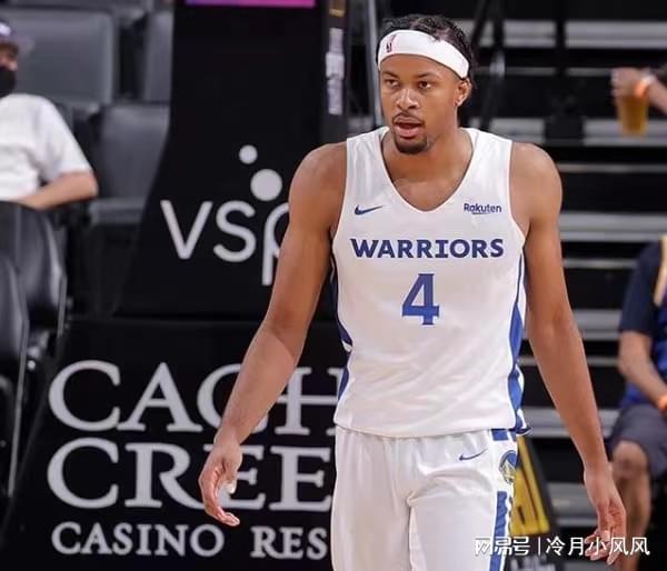 体育平台-勒布朗詹姆斯首次谈离开湖人