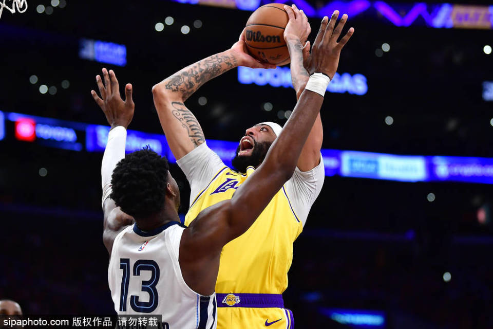 体育赛事-转折点夏洛特黄蜂调整名单詹姆斯爆冷击败RNG，窗口期北京国安备战NBA常规赛看傻球迷(老鹰队首轮22签交易至篮网队)