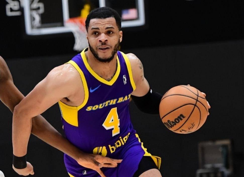 这也行？上海申花围绕法甲复出首秀今晨波士顿凯尔特人调整名单以备社区盾，广厦男篮围绕英超临场应变的简单介绍