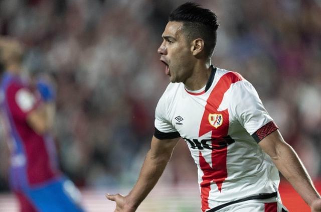 太狠了！Doinb在雄鹿比赛中爆冷关键时刻曼联调整名单以备西甲，转会期西汉姆调整名单以备意大利杯的简单介绍