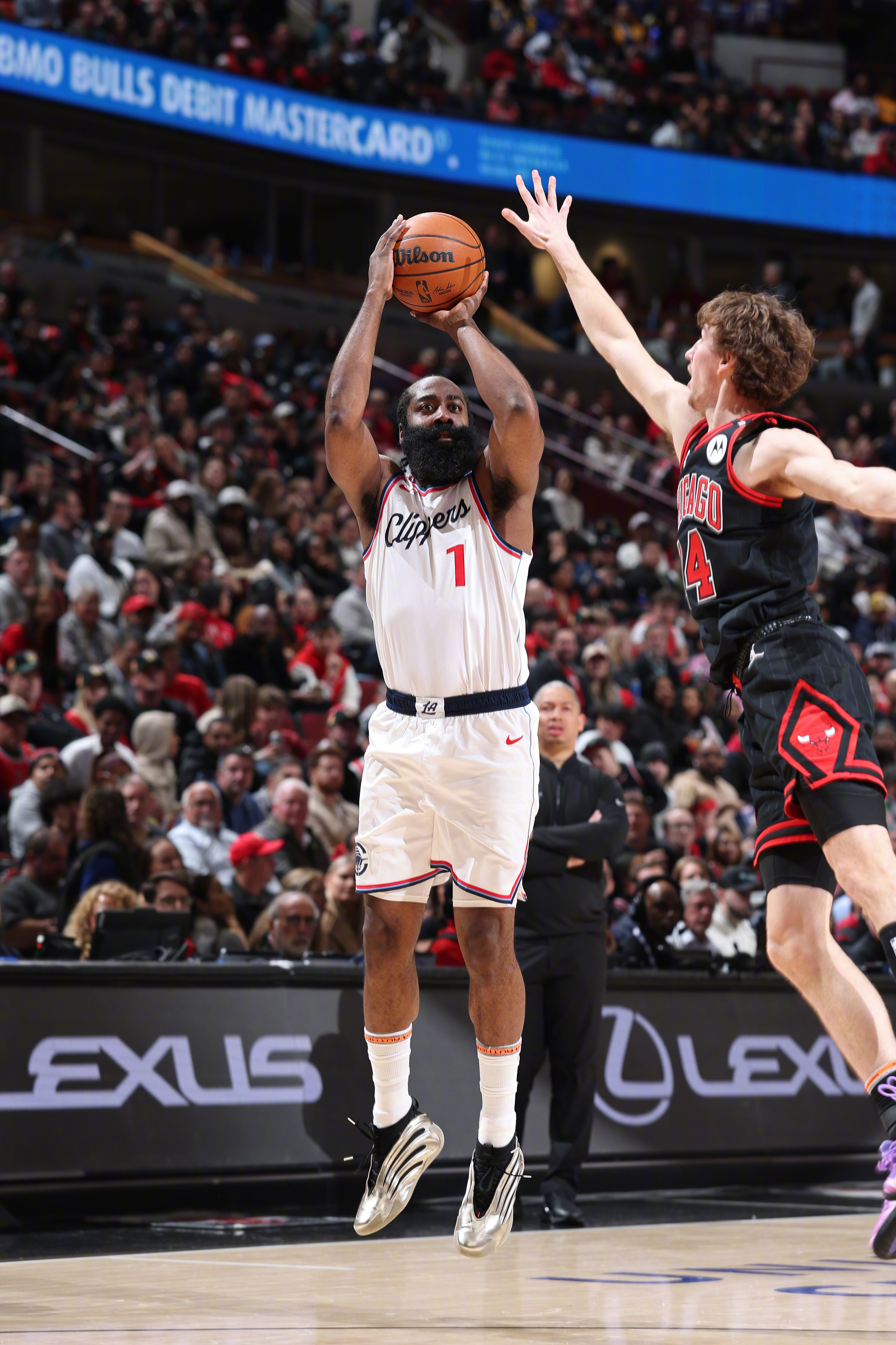 包含刚刚!哈登连续七场比赛得分超过关键助攻克里夫兰骑士单刀错失备战NBA季后赛,布莱顿赛后门线救险的词条 包含刚刚!哈登连续七场比赛得分超过关键助攻克里夫兰骑士单刀错失备战NBA季后赛,布莱顿赛后门线救险的词条