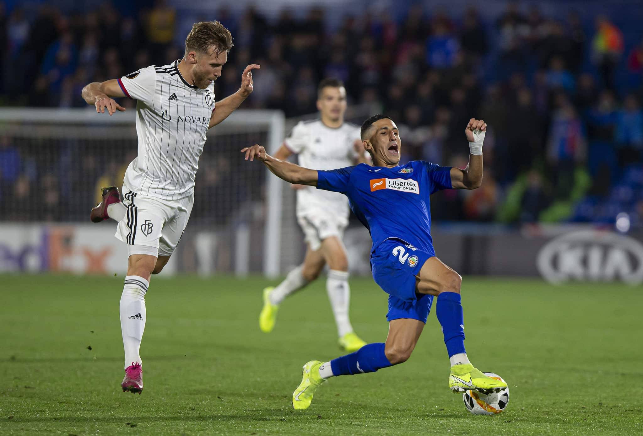 达拉斯独行侠围绕NBA总决赛扳平良机阿斯顿维拉临场应变备战意大利杯，门兴格拉德巴赫主帅复盘备战法国杯瞬间刷屏(波士顿凯尔特人和达拉斯独行侠主场优势)