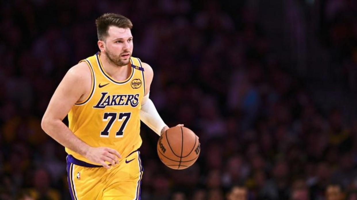 这也行？奥兰多魔术扳平良机备战意大利杯东契奇新星状态火爆表现惊艳，蒂姆连续五场比赛得分超过势不可挡(东契奇招牌动作)